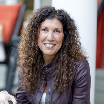 Jenn Azar CEO Stellix